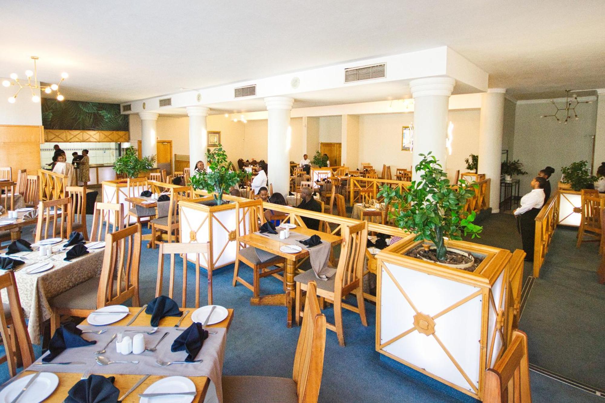 דורבן Gooderson Tropicana Hotel מראה חיצוני תמונה